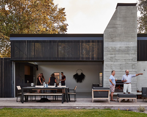 ray dinh's 'first lessons house' lets the landscape take center stage