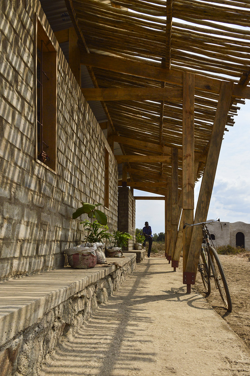 studio TOTALE builds a sustainable medical center in tanzania designboom studio TOTALE builds a sustainable medical center in tanzania designboom