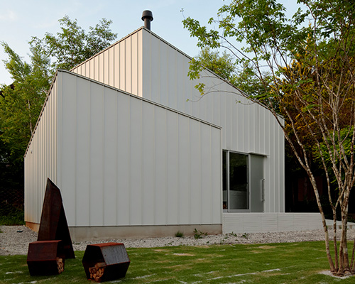 takanori ineyama architects' residence in japan comprises a single multifunctional space