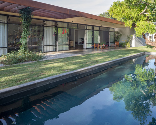 translucent house in brazil by samuel lamas offers enhanced connection with nature