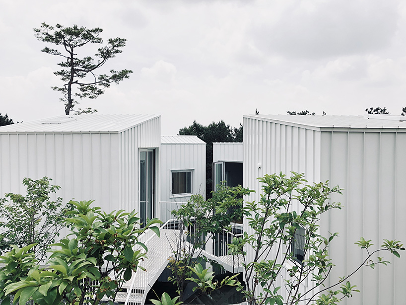 younghan chung conceives korea residence as a series of floating cubes