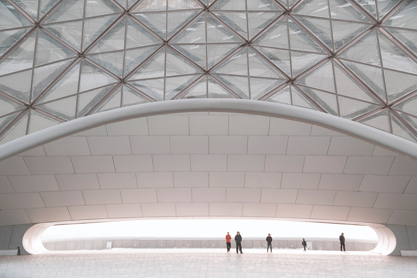 andres gallardo harbin opera house