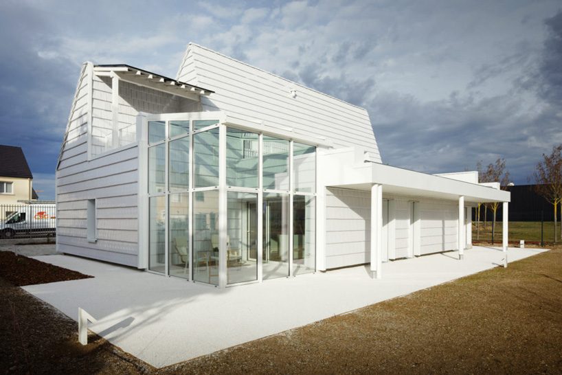 bruno rollet architecte completes two connected houses in northeastern france