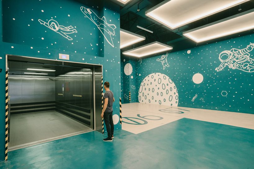 lagranja instills upbeat playfulness to ‘gravity’ high tech hub in hong kong