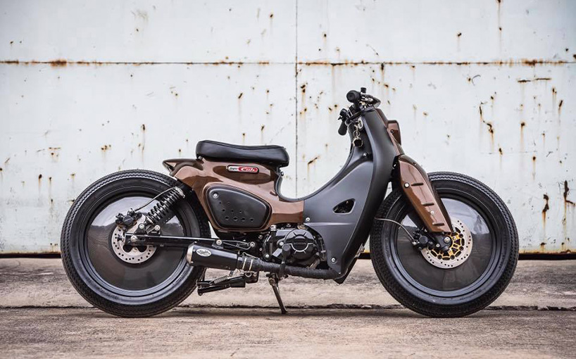 honda super cub motorcycle kitted up by K speed and storm 