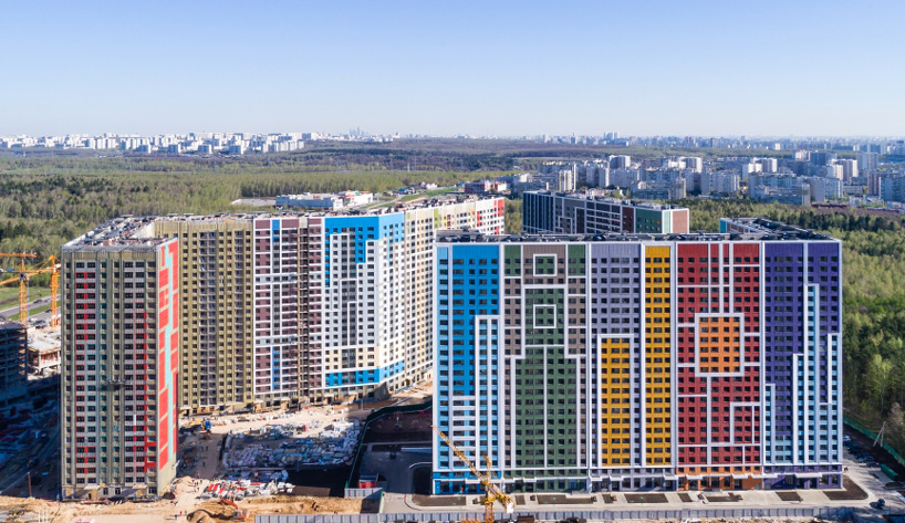 hokusai's 'great wave' emerges as a giant mural on building facade