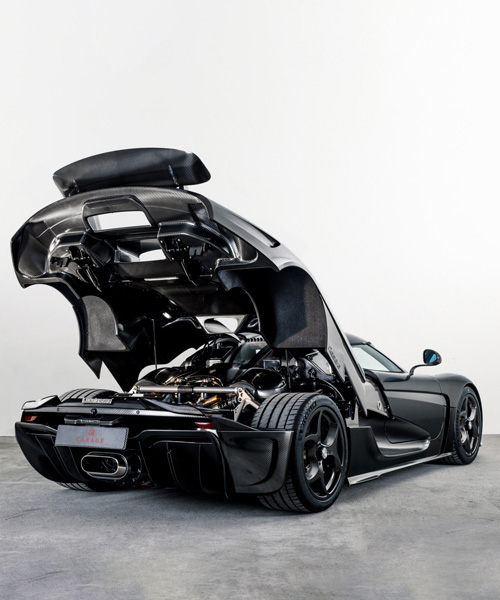 the koenigsegg regera goes naked with new carbon exterior