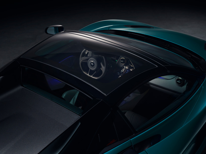 taking the top off the new mclaren 2019 720S spider convertible