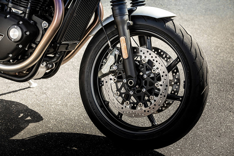 2019 triumph speed twin motorcycle reveals modernized design and performance