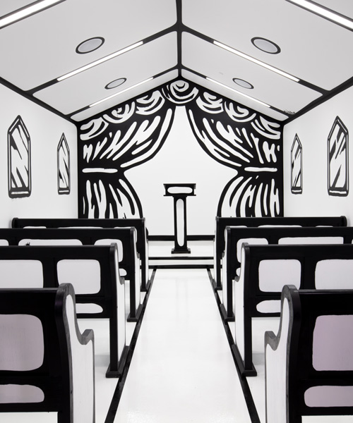 this little white (& black) chapel in las vegas will host your instagram-worthy wedding
