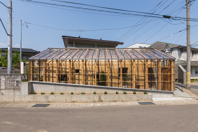 life style koubou crafts expressive flower studio in japan from nested ...