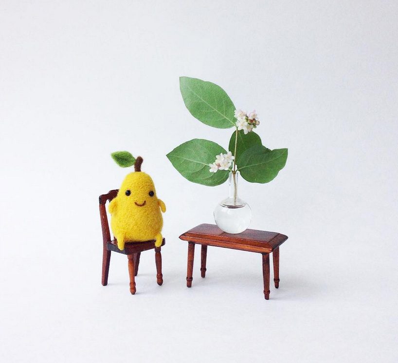 manooni's food and animal families are handcrafted using needle felted wool