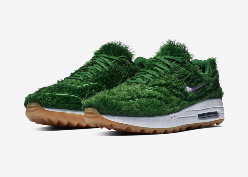 green nike shoe