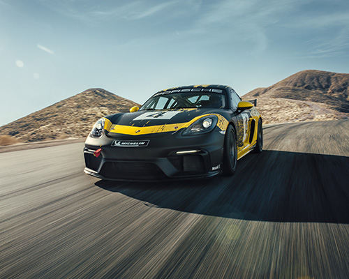 porsche 718 cayman GT4 clubsport first to use organic fiber composite
