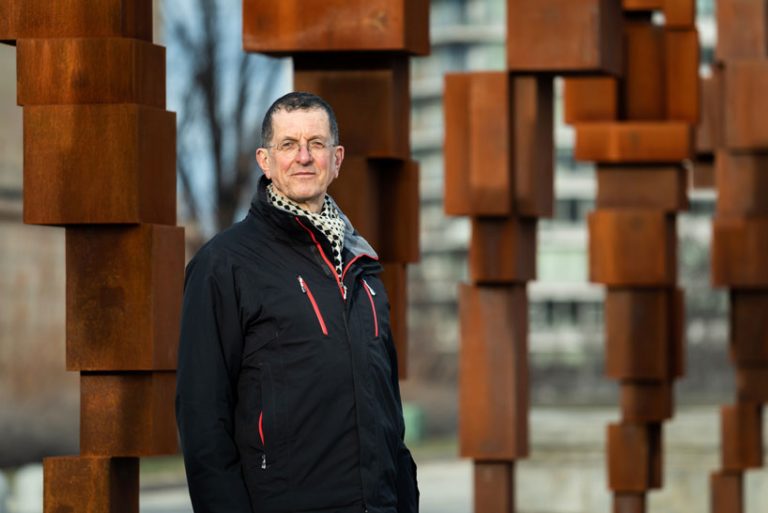 Antony Gormley Discusses Stand At Philadelphia Museums Iconic Steps