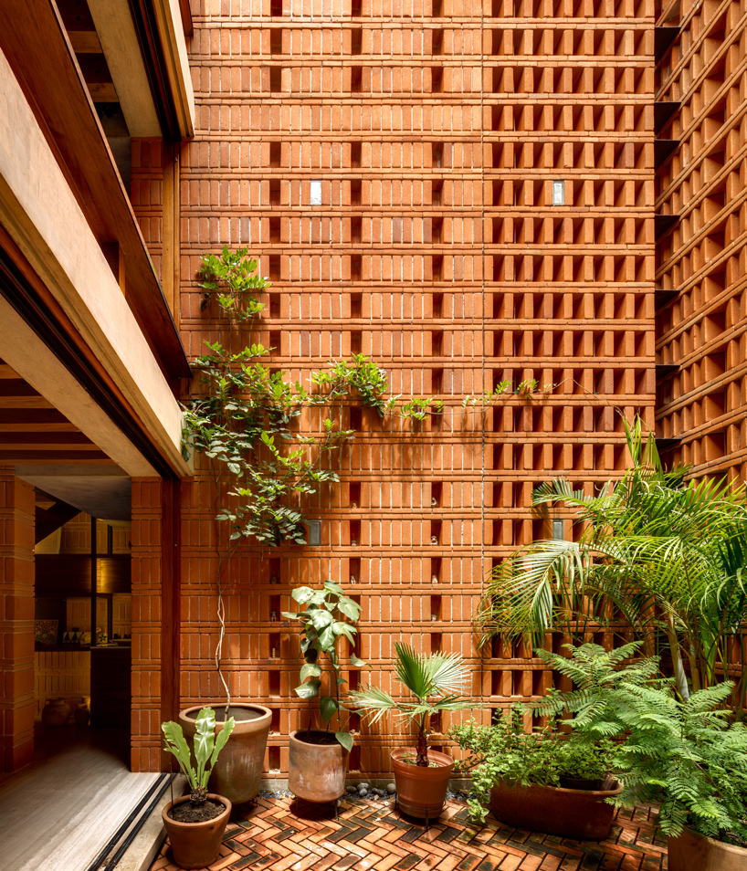 ‘iturbide studio’ in mexico by TALLER