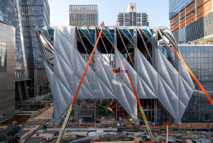 https://static.designboom.com/wp-content/uploads/2019/01/the-shed-new-york-bloomberg-building-diller-scofidio-renfro-rockwell-group-designboom-03.jpg