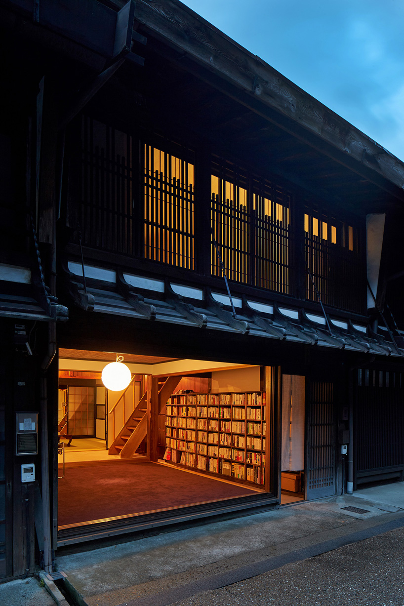 tsubame architects renovates traditional japanese townhouse with skylight