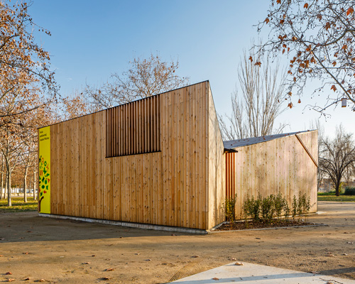 BCQ arquitectura constructs modular prototype for environmental education in barcelona