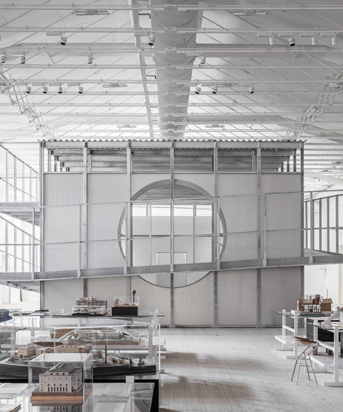 dehlin brattgård designs 'robust machine' for fast-changing, experimental exhibitions