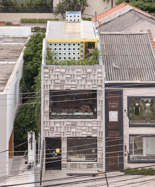 debaixo do bloco completes são paulo art gallery with façade of precast concrete blocks