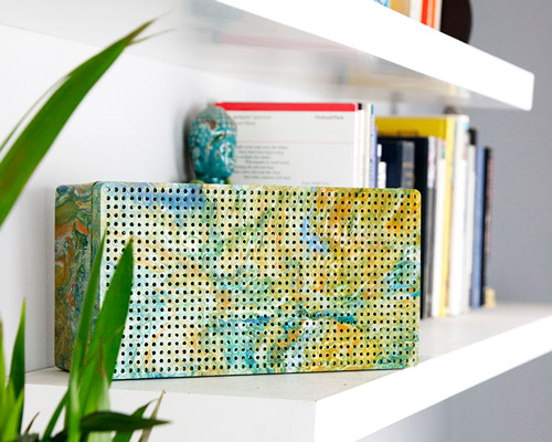 the portable speaker made from 100% plastic waste by UK based studio gomi
