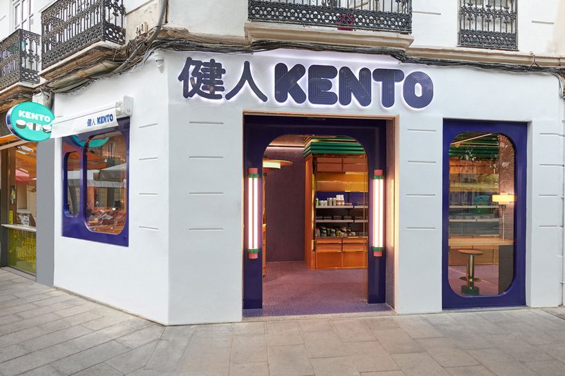 masquespacio combines bold colors and reflections for kento sushi shop