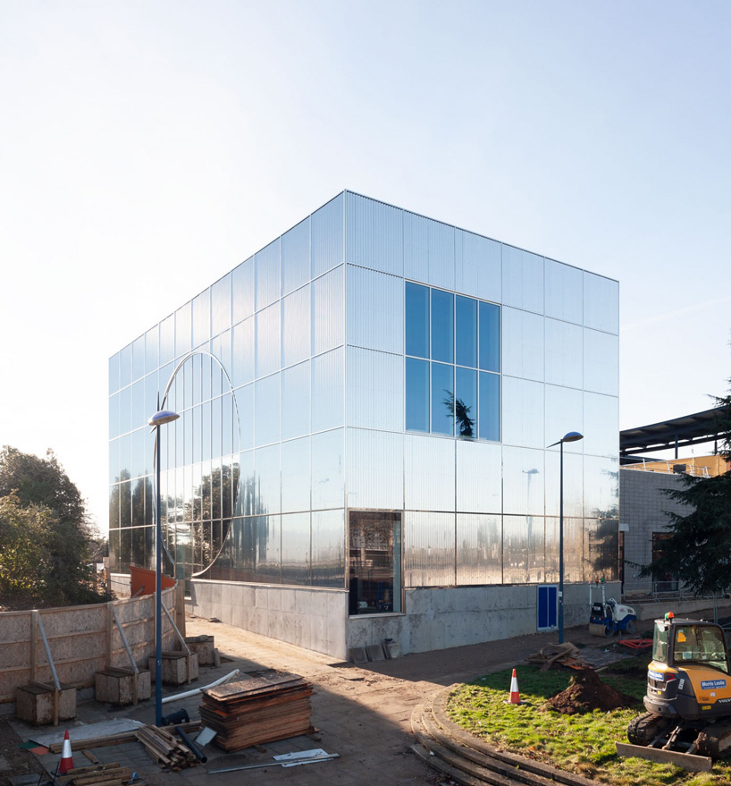 6a architects extend MK gallery with corrugated stainless steel box