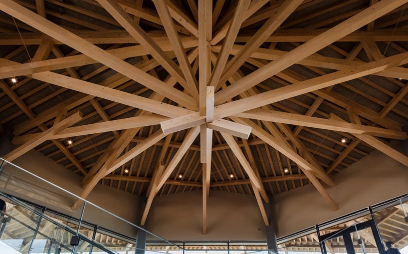 kengo kuma builds octagon-shaped observatory in nihondaira with views of mt. fuji