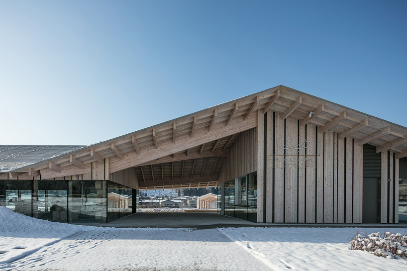 kengo kuma kazuno station