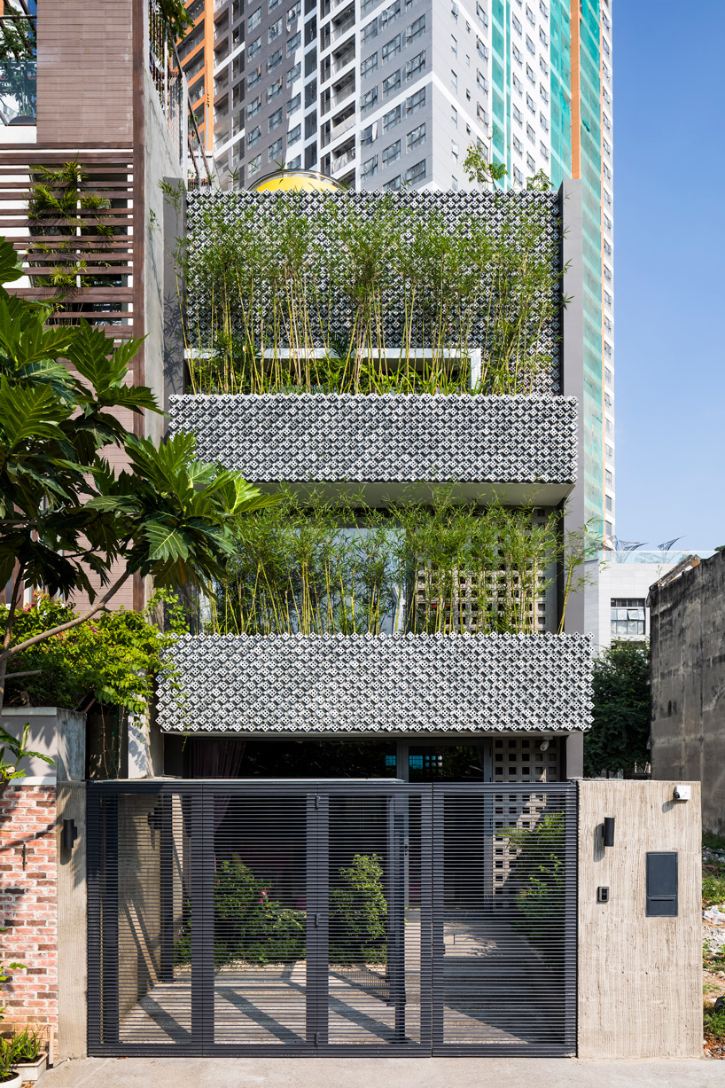 MM++ architects creates a bright interior for the ‘pattern house’ in vietnam