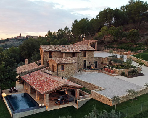 nico van der meulen renovates a 12th century stone guardhouse in italy