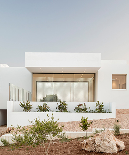 nomo studio designs mediterranean summer house featuring 28m catwalk