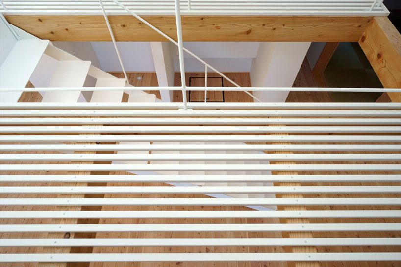 yuji tanabe builds second pettanco house with giant dormer in the japanese alps