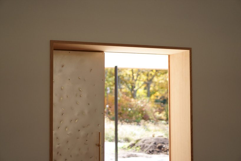 yuji tanabe builds second pettanco house with giant dormer in the japanese alps