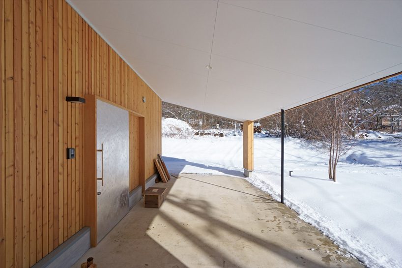 yuji tanabe builds second pettanco house with giant dormer in the japanese alps