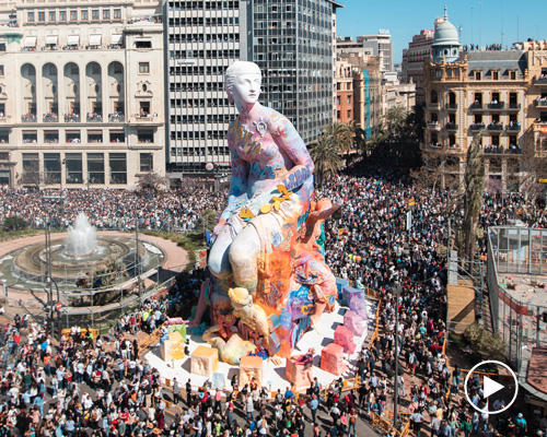 pichiavo sets alight 85-foot sculpture covered in artist duo's signature graffiti