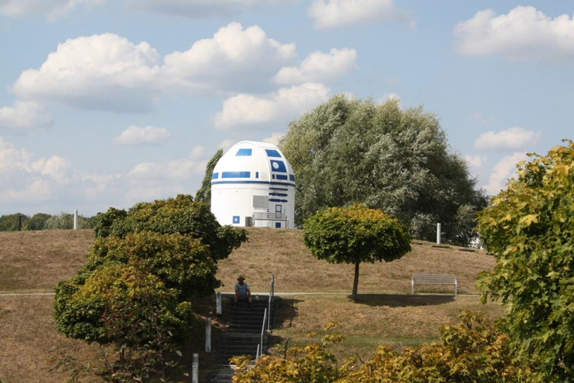 star wars fans transform observatory into giant R2-D2