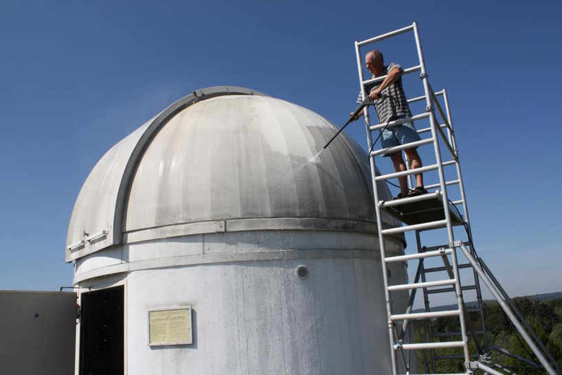 star wars fans transform observatory into giant R2-D2