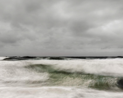 jonathan lipkin captures the ocean's fleeting nature in composite photo series