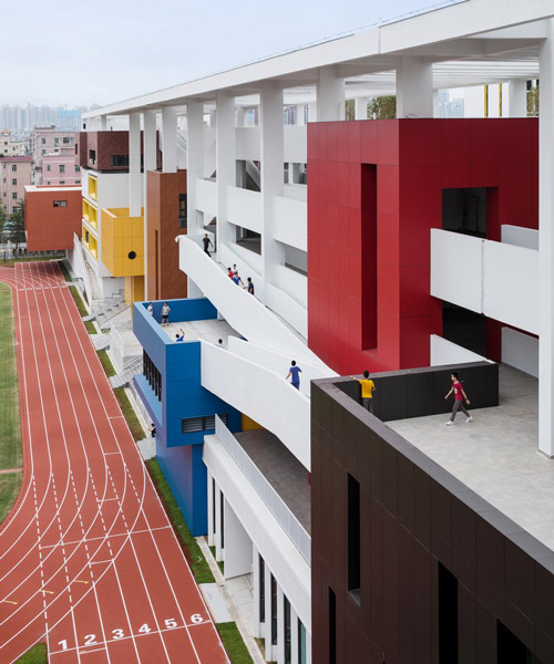 zhubo-aao and H design bring colorful outdoor learning to school in shenzhen