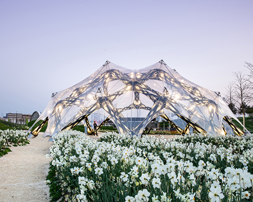 this lightweight pavilion spans 23 meters thanks to robotically-produced fiber composites