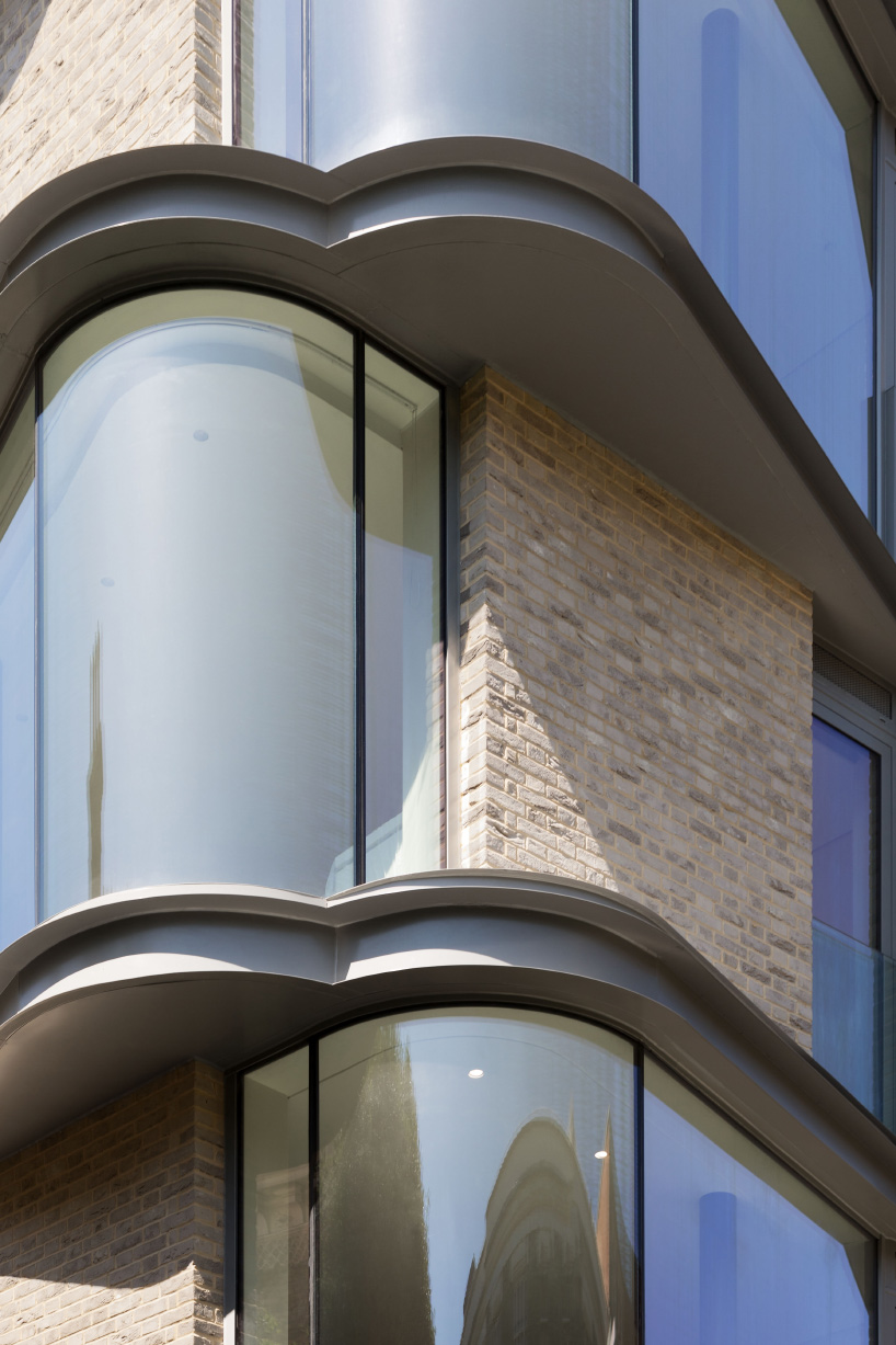 DROO + NAME reinterpret the bow window for 'VI castle lane'