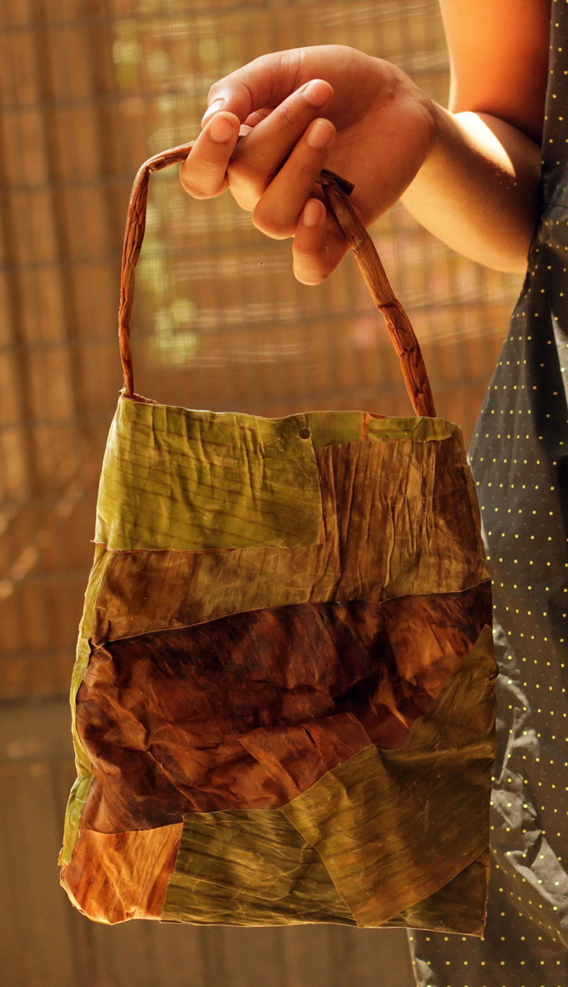 ʻEke Lauhala Clutch Purse | Native Intelligence