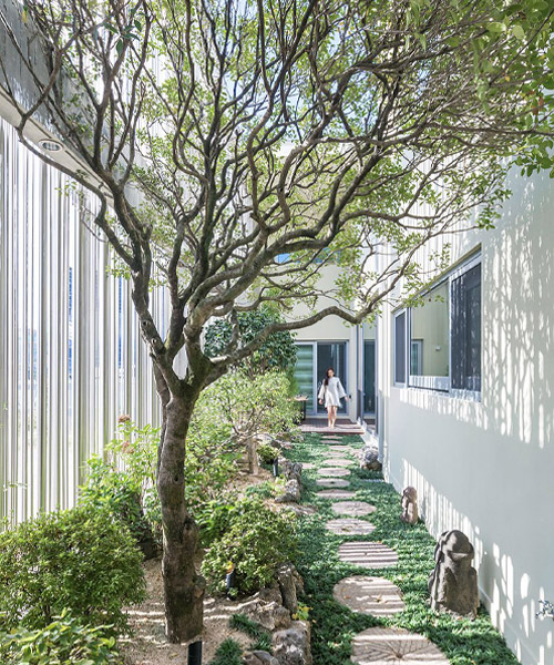 ar-architects plans family home around internal courtyards in south korea