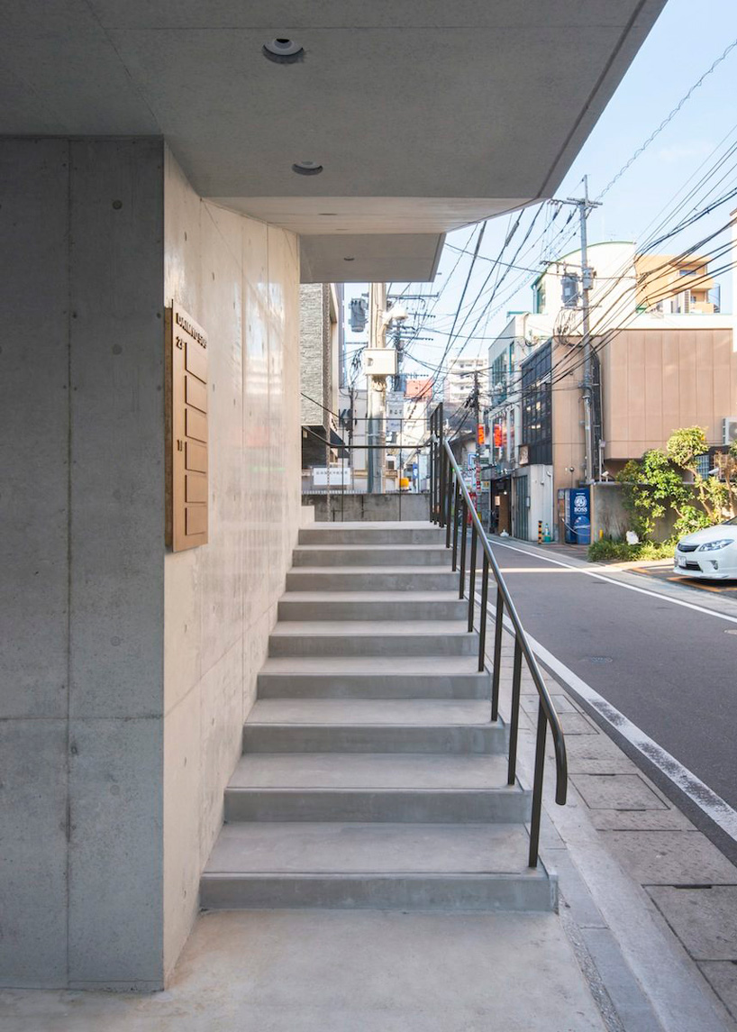 CASE-REAL completes concrete residential building 'daimyo509' in fukuoka, japan