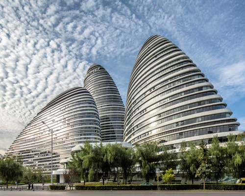 chinese blog fined $30,000 for criticizing feng shui of wangjing SOHO by zaha hadid