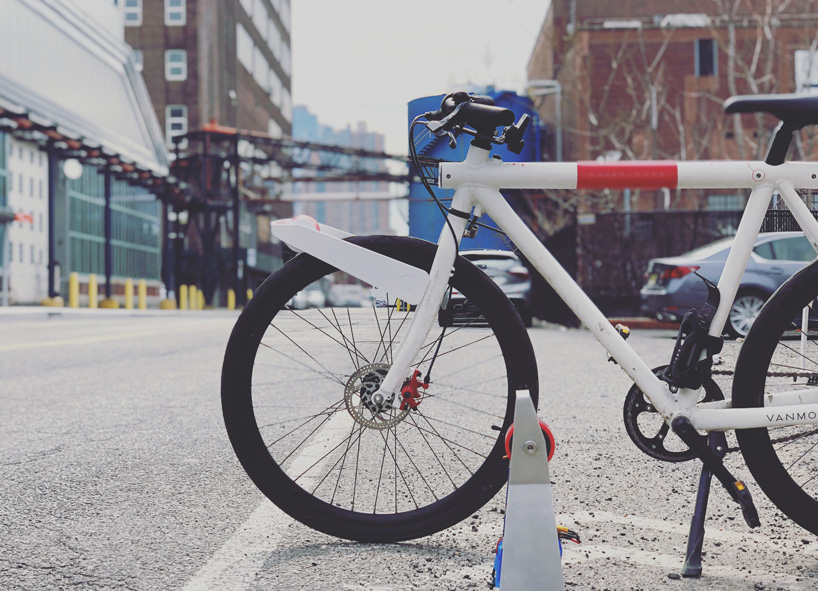 CLIP, portable electric motor that turns every bike into an ebike