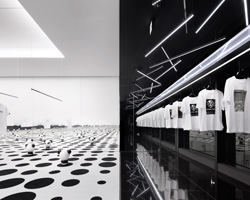 curiosity displays products using augmented reality at hipanda streetwear store in tokyo