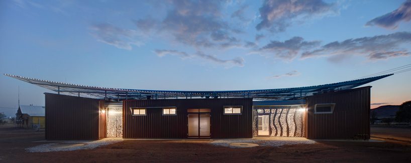 kaunitz yeung architecture builds two aboriginal health clinics in the australian desert